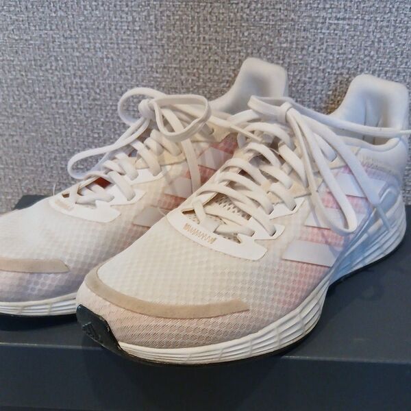 adidas ランニングシューズ ホワイト/ピンク 25cm
