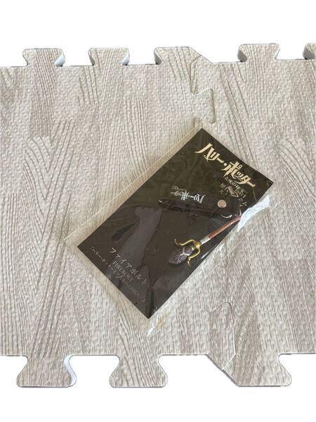 「ハリーポッターと死の秘宝PART1」歴代アイテムストラップ (未開封品)