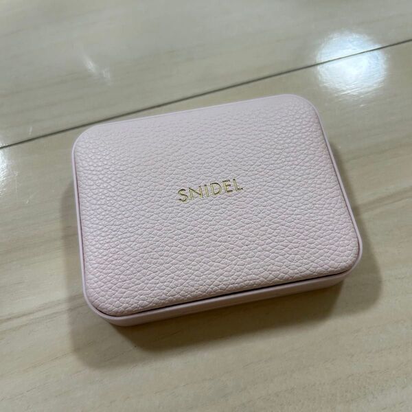 初回限定パッケージアイシャドウ スナイデル ビューティ SNIDEL BEAUTY/アイデザイナー n 01