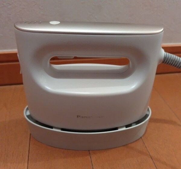 【ジャンク品】パナソニック 衣類スチーマー NI-CFS770-C