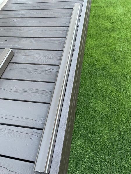 積水化学工業 エスロン Y60H たてとい 茶 1300mm 排水 雨樋