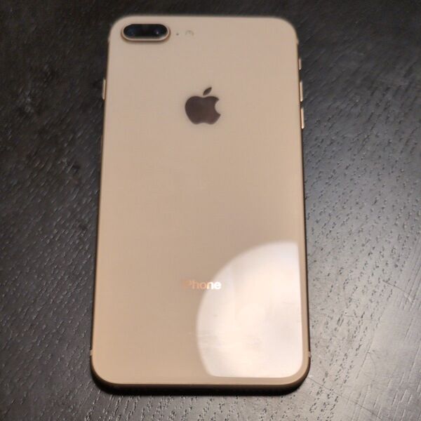 iPhone 8 Plus 256GB SIMフリー バッテリー100%