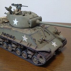 1/35 M4シャーマン戦車 塗装済 完成品 タミヤ