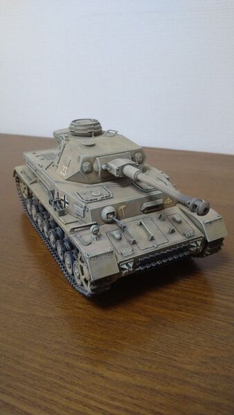 1/35 Ⅳ号戦車 DAK仕様 塗装済 完成品 イタレリ