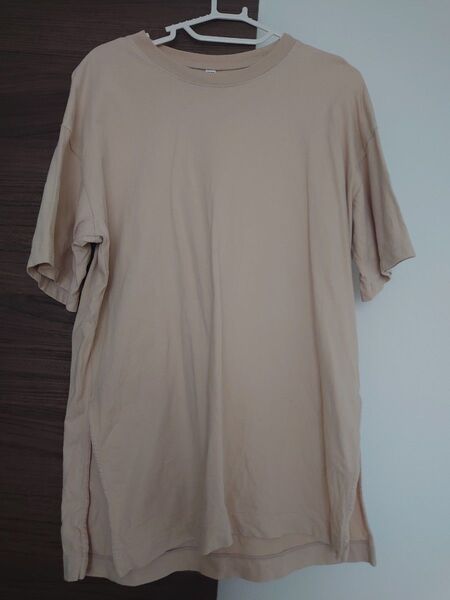 ユニクロ チュニック Tシャツ ベージュ