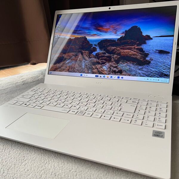Lavie direct N1575/A カスタマイズ Core i7 10510U Windows11 Office 2021