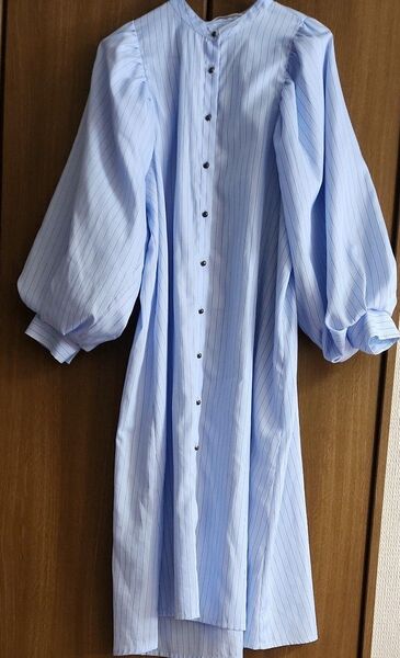 ストライプ柄シャツワンピース パフスリーブ ブルー