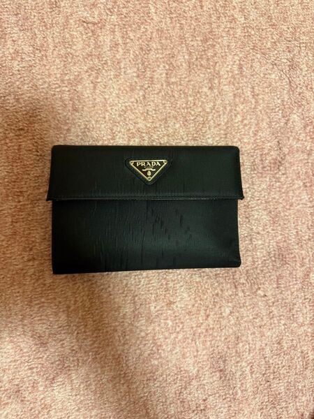 PRADA 三つ折り財布 黒