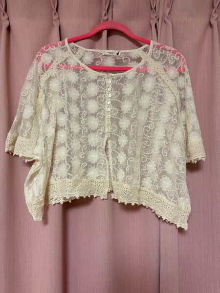 美品 アースミュージックアンドエコロジー レースボレロ