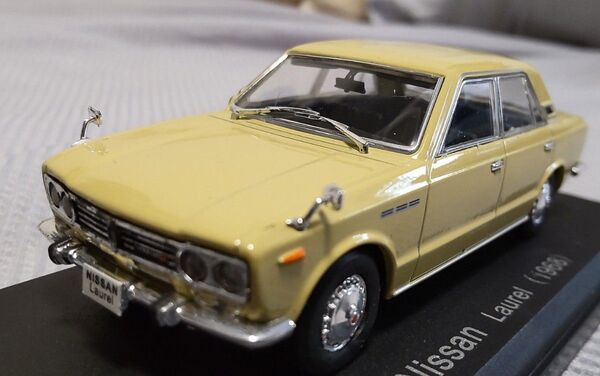 1/43 国産名車コレクション 日産 ローレル (1968) ミニカー