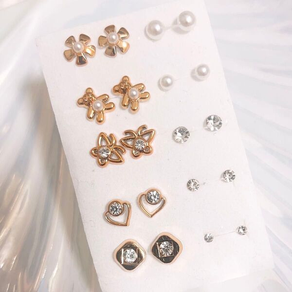 【K39】樹脂ピアス10ペア☆ホワイトパール&ラインストーン付きゴールドカラー