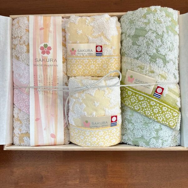 今治タオル しまなみ匠の彩 白桜タオルセット 国産木箱入 フェイスタオル2枚 ウォッシュタオル2枚