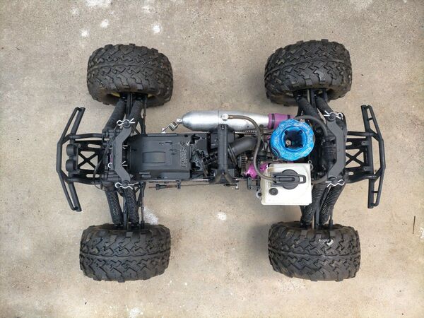 HPIサベージ ジャンク ラジコンカー エンジンカー ホビーラジコン