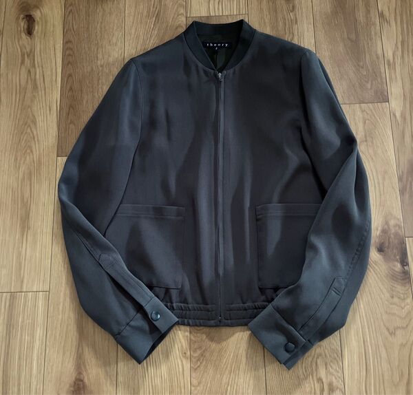 美品 Theory セオリー ジップアップポケット とろみブルゾン ジャケット