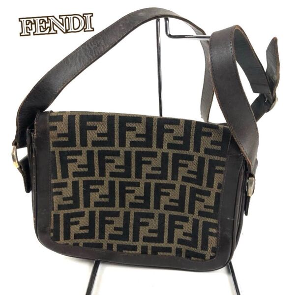 FENDI フェンディ ズッカ柄 ショルダーバッグ バック ブラウン レディース ブランド 鞄