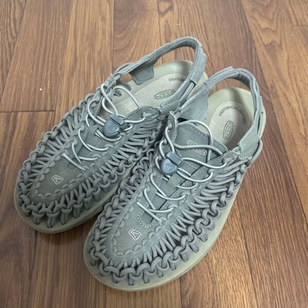 KEEN サンダル