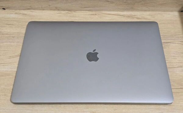 Apple Mac Book Pro 16インチ 2019 core i9 1TBSSD/32GB