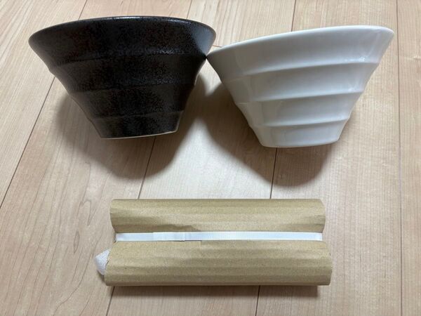 新品 黒と白の陶器ボウル2個セット 鉢 白磁 どんぶり 丼 陶器