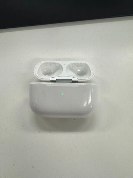 Apple AirPods Pro 第1世代 A2190 充電ケースのみ イヤホン無し エアポッズ ワイヤレスイヤホン