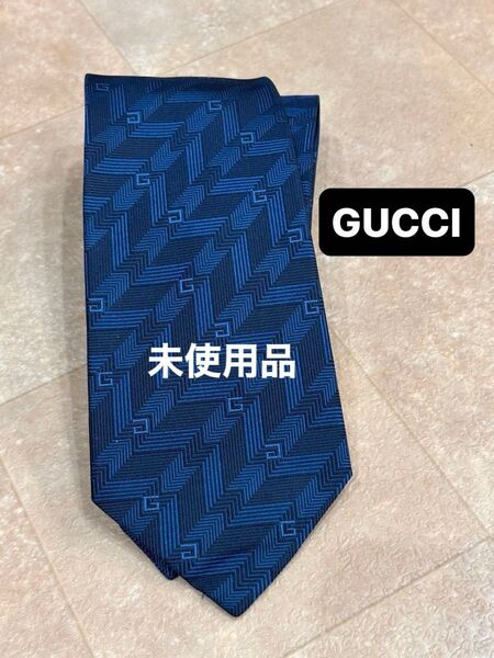 新品!GUCCI幾何学模様 ネイビー ネクタイご褒美!プレゼント!!