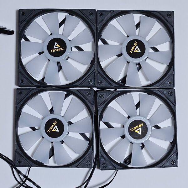 Antec CX200M 付属 RGBファン 4個セット