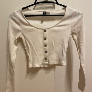H&M クロップド丈 長袖トップス