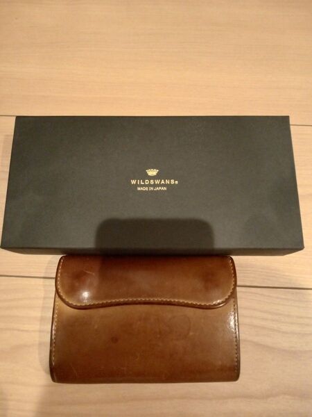 WILDSWANS バーン 三つ折り財布