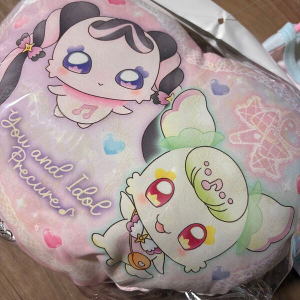 キミとアイドルプリキュア 光る ハート型 クッション ダイカットマスコット プリルン メロロン アイドル ウインク キュンキュン