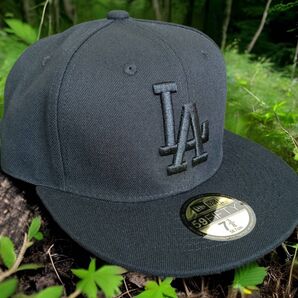 オールブラック LA New Era 59FIFTY 7 3/8