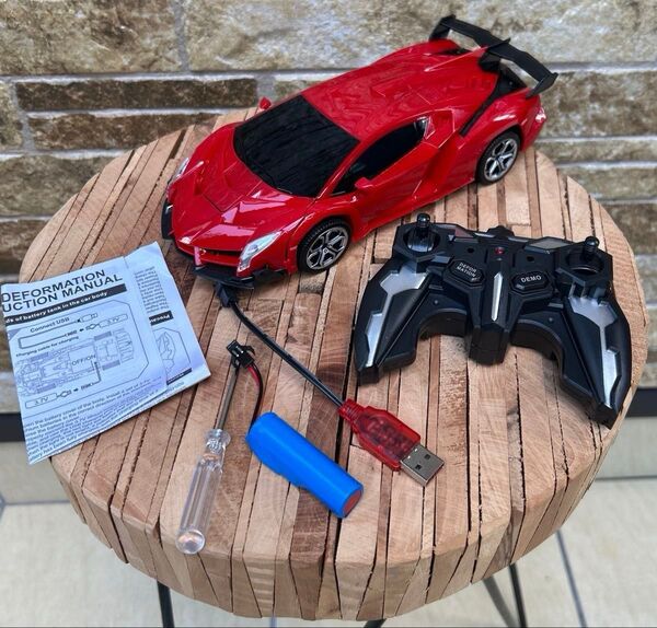 【こども向け】新品未使用①変形ロボットラジコンカー 赤 レッド オフロード