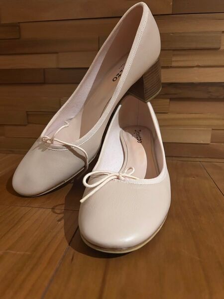 美品 repetto ピンクベージュ バレエシューズ 41 26.0