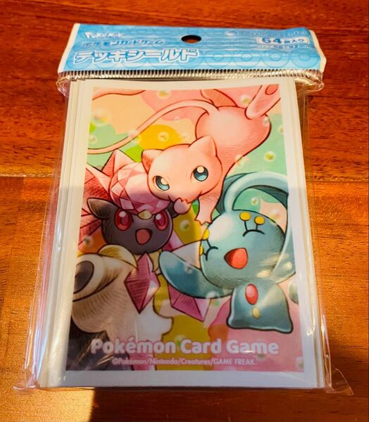 【新品未開封】デッキシールド ミュウ&マナフィ&ディアンシー 64枚入 ポケモンカードゲーム