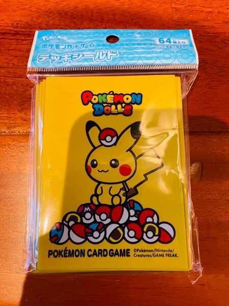 【新品未開封】デッキシールド ポケモンドールズ 64枚入 ポケモンカードゲーム ピカチュウ