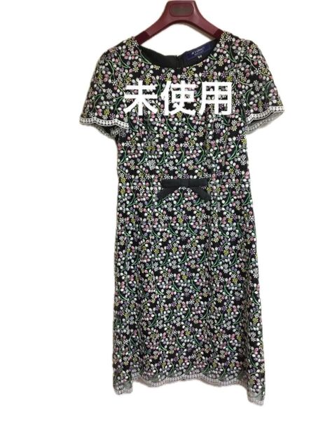 ☆新品未使用エムズグレイシー小花柄刺繍ワンピース