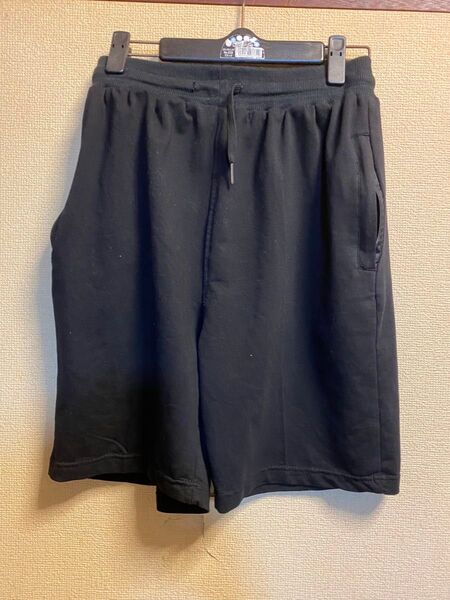 ジーユーの ショートパンツ3L ブラック