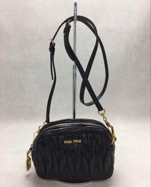 miumiu ミュウミュウ ショルダーバッグ マテラッセ ブラック