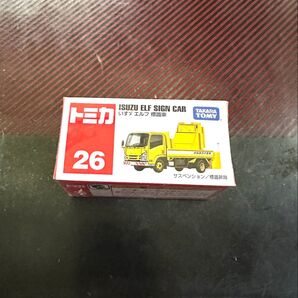【新品未使用品】 トミカ いすゞ エルフ 標識車 タカラトミー