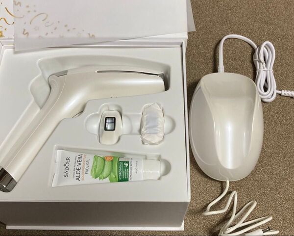 最高級 脱毛器 IPL方式【冷却機能付き】Tusuny 数回使用 購入価格39,800円 メンズ エステサロン 除毛 美顔器