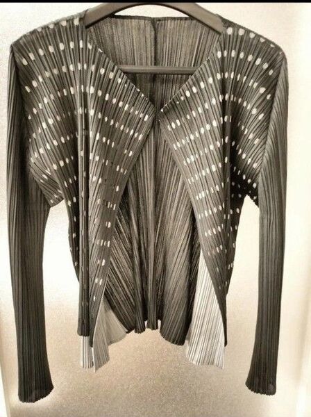 イッセイミヤケ ISSEY MIYAKE プリーツプリーズ PLEATS PLEASE 長袖カーディガン サイズ4