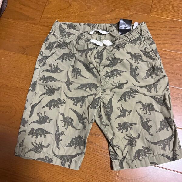 H&M 恐竜柄 ハーフパンツ カーキ キッズ