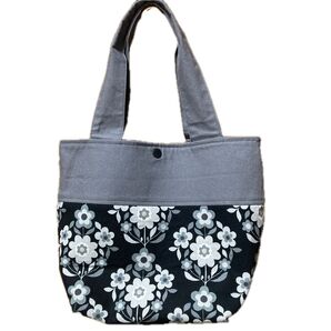 ハンドメイド トートバッグ 花柄 グレー ブラック