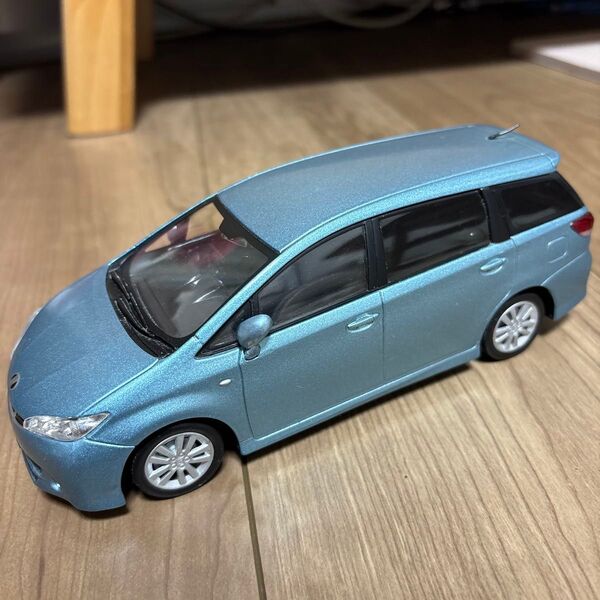 トヨタ ウィッシュ WISH 1/24 カラーサンプル ミニカー 非売品