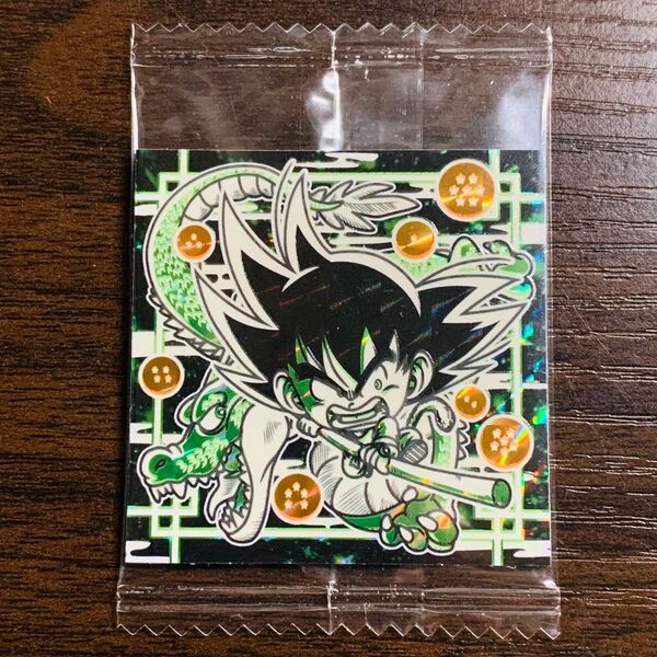 ドラゴンボール 超戦士 シール ウエハース 悟空 神龍 w16