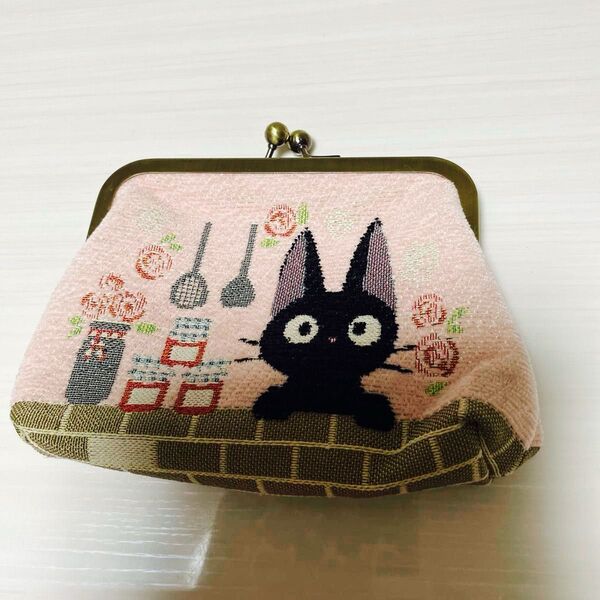 未使用新品 魔女の宅急便 がま口ポーチ スタジオジブリ 内ポケット付き タグなし ジジ 刺繍