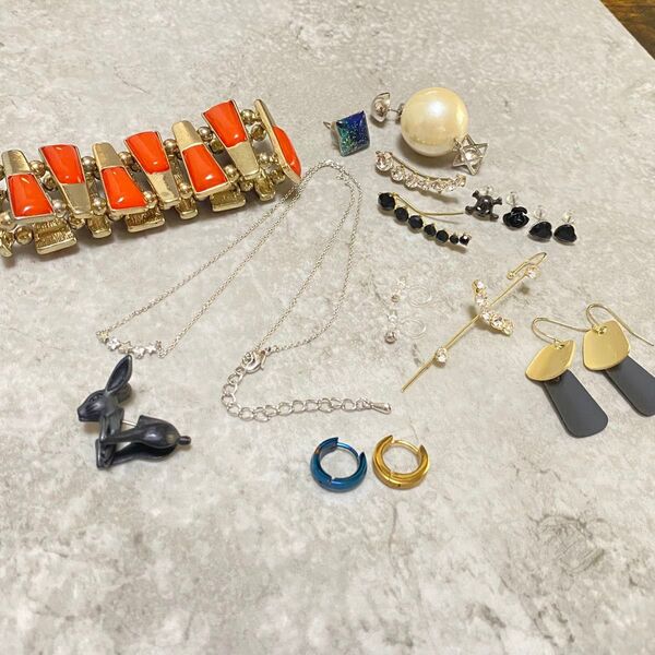 ピアス ネックレス ブレスレット まとめ売り シルバーアクセサリー ゴールドアクセサリー 黒 ブラック 星 ブルー オレンジ