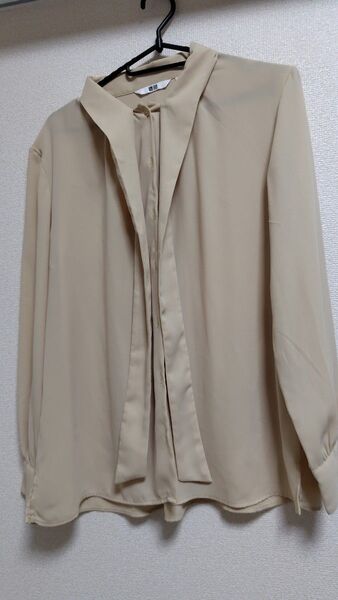 UNIQLO ブラウス ベージュ Lサイズ