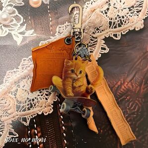 117《最終価格》★ 端切れ革タグDENIMlのかっこい刻印 & スケボーにゃんこアクリルプレート★ 【おまとめ¥680】