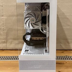 ゲーミングPC RYZEN 7700 RX9070 32GB SSD 2TB