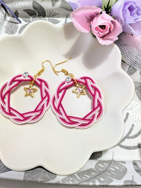 水引ピアス 水引相生結びレジン星付きピアス イヤリング ピンク/ホワイト ハンドメイド P412