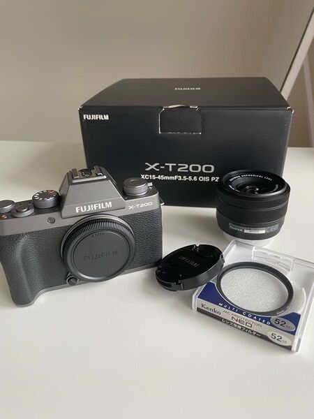 FUJIFILM X-T200 レンズキット ダークシルバー